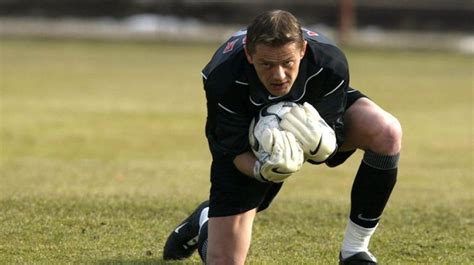 martin tudor mort|Martin Tudor, fost portar la Steaua, a murit după un infarct .